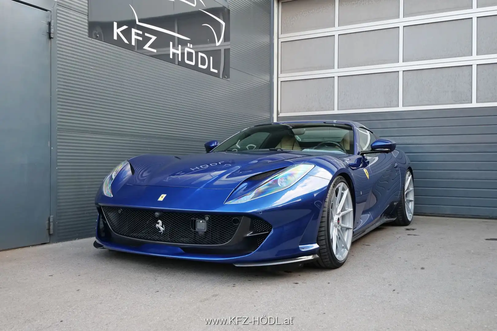 Ferrari 812 GTS Carbon Novitec Carbon Pack EXP € 449.980,- Bleu - 1