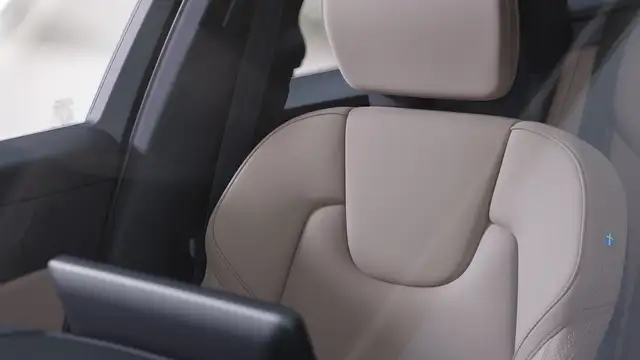 Volvo XC60 Plus, T6 AWD Plug-in Hybrid, Elektrisch/Benzin, Br Ansicht 21