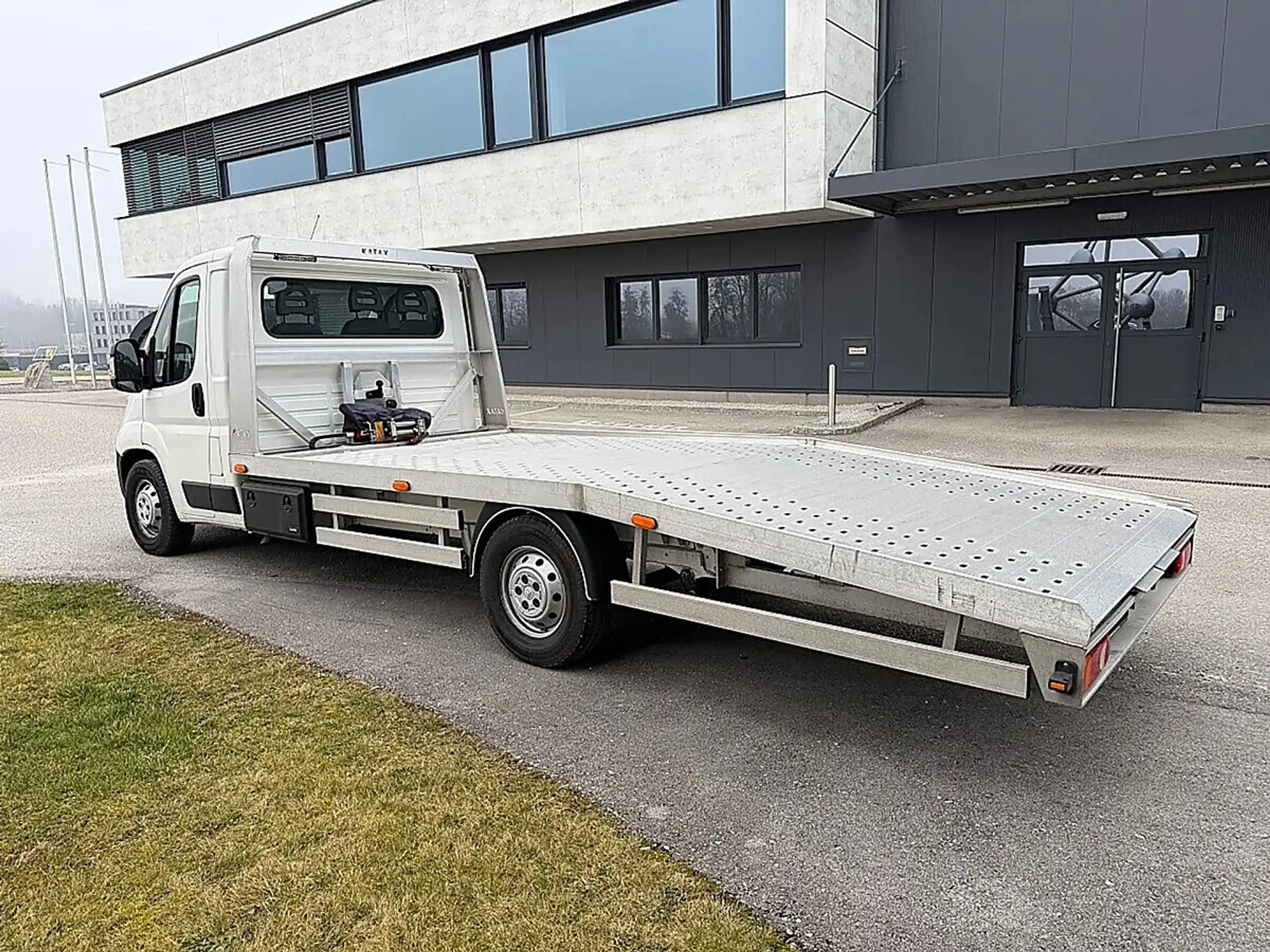 Citroen Jumper Jumper 35+ L4 BlueHDi 165 S&S — photo 6