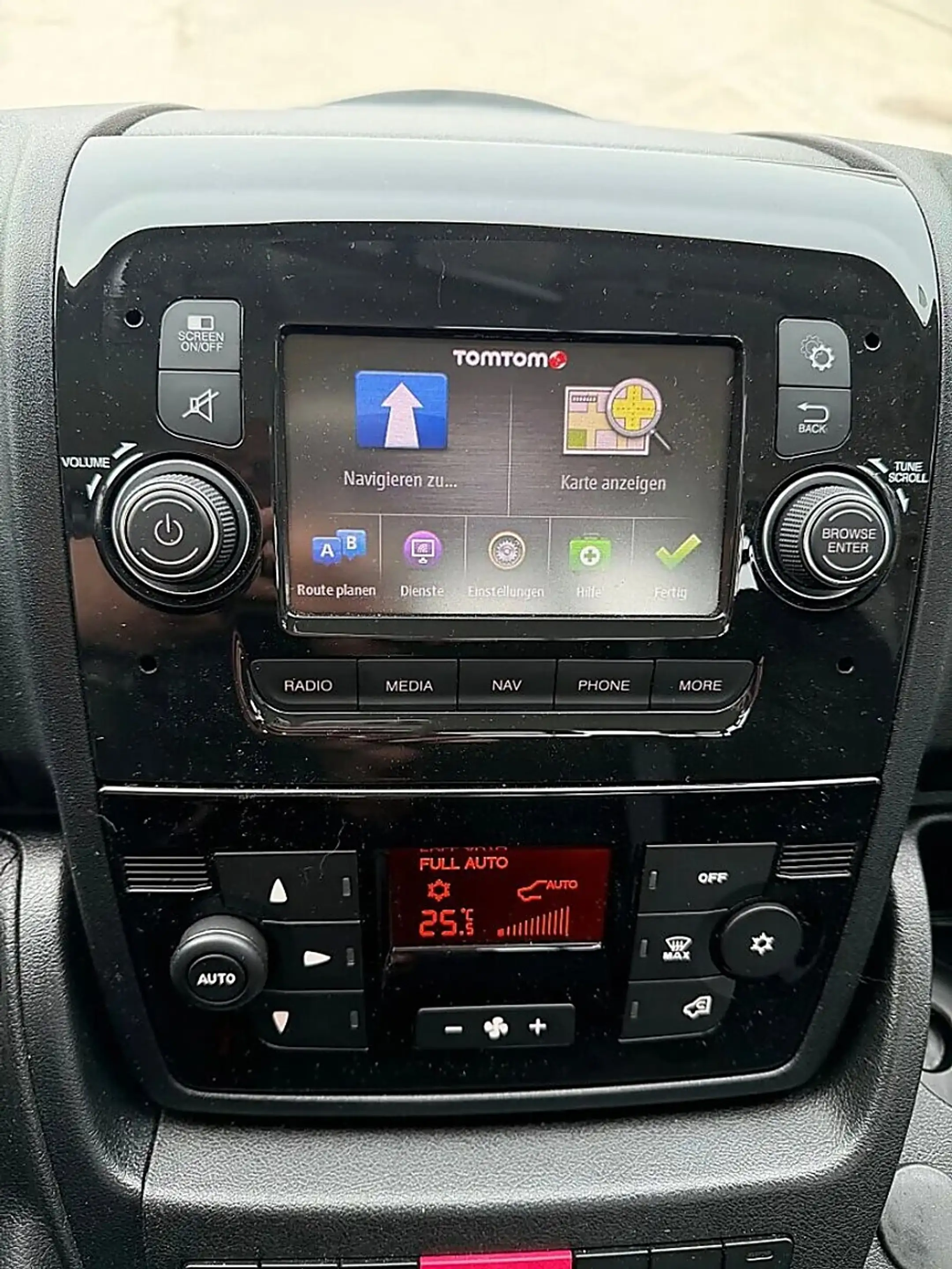 Citroen Jumper Jumper 35+ L4 BlueHDi 165 S&S — photo 12