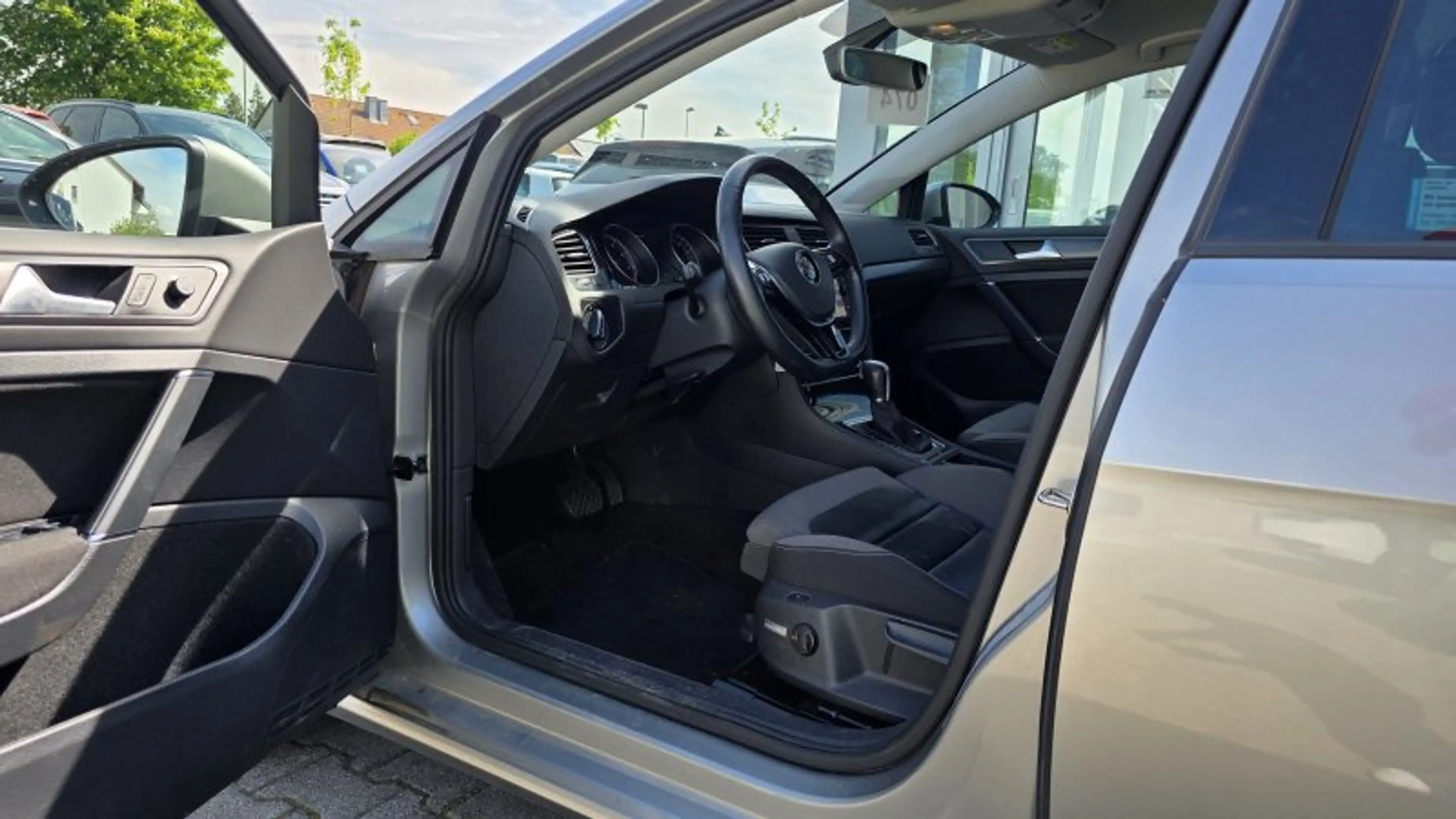 Volkswagen Golf VII Variant 1.0 TSI Comfortline DSG Navi ACC PDC S — photo 11
