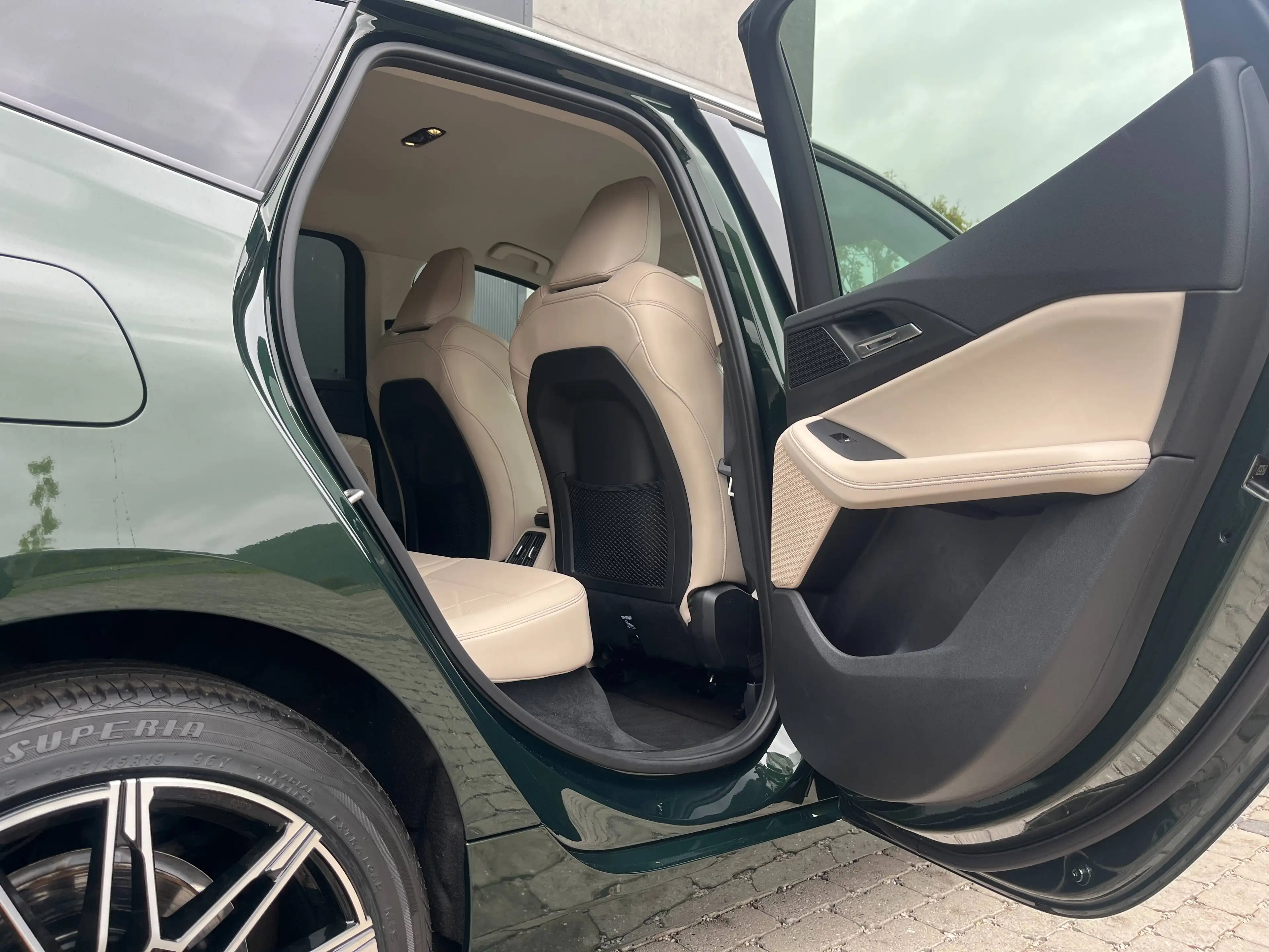 BMW 225 225e X-drive Hybride Leder/Sportzetels/Camera/Carplay/...!! — photo 12