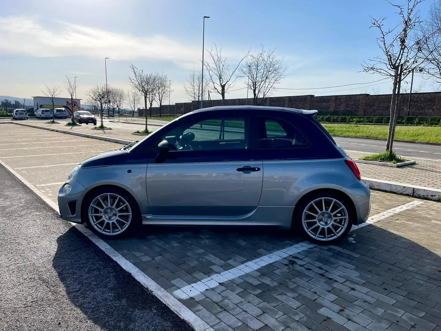 Abarth 695C 695C 1.4 16v Rivale 180cv auto Niebieski - 1