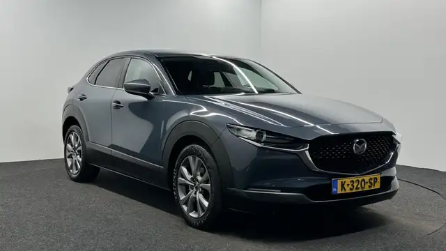 Mazda CX-30 view 9