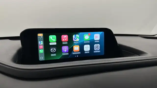 Mazda CX-30 view 8