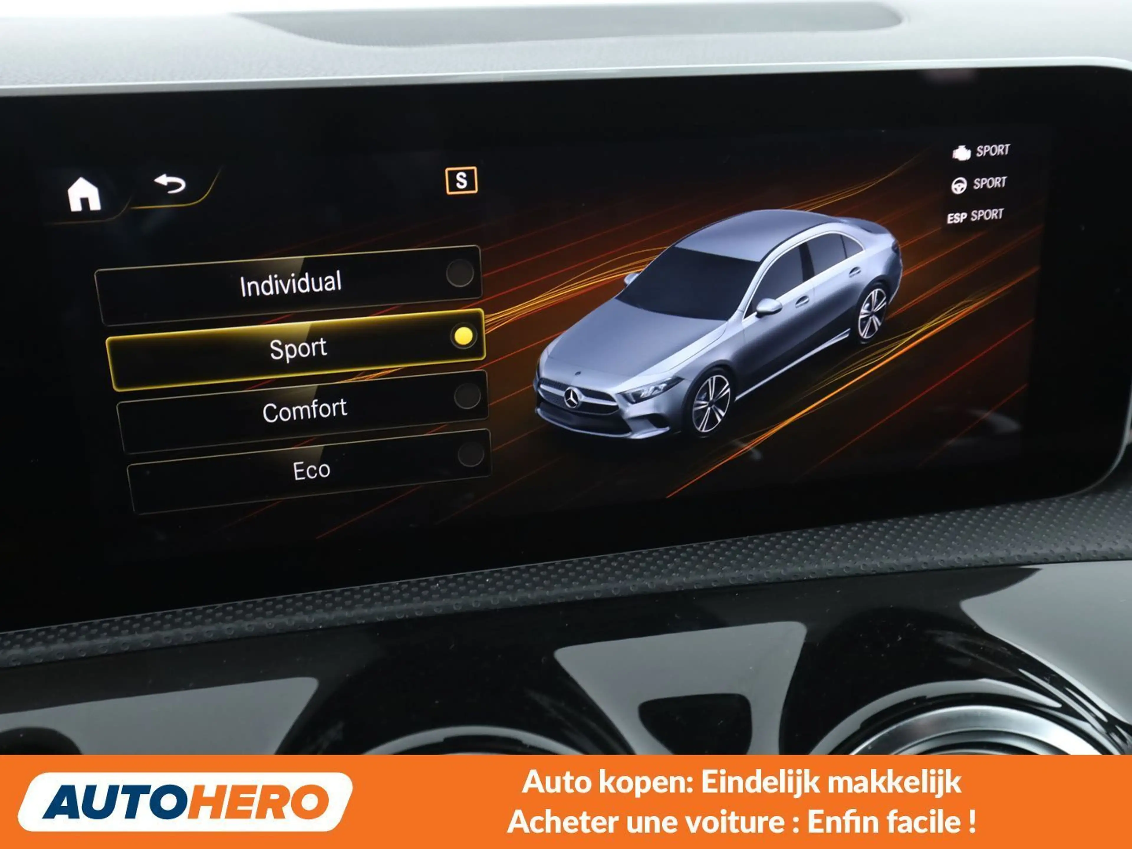 Mercedes-Benz A 180 A 180 d AMG Line — photo 12