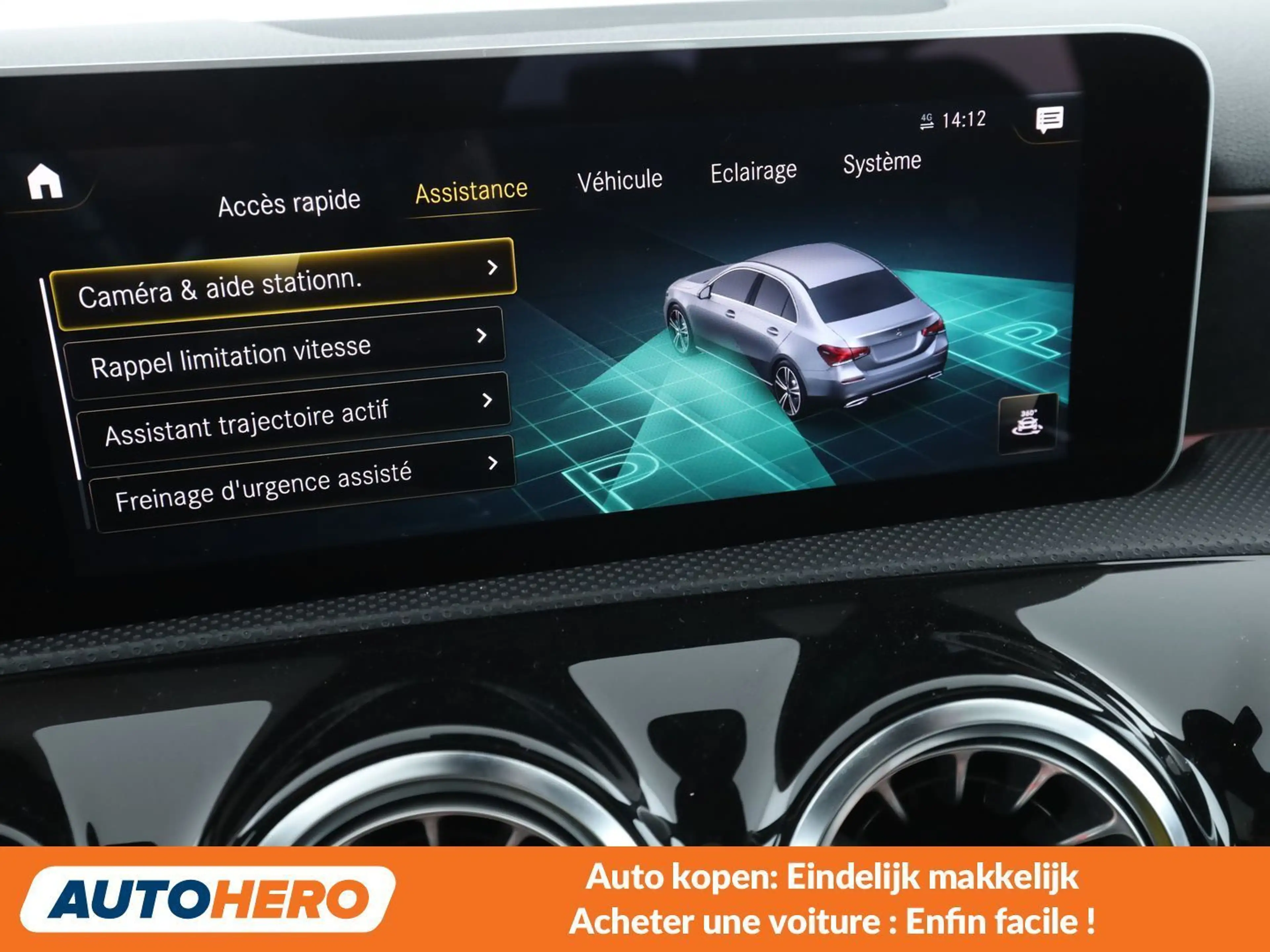Mercedes-Benz A 180 A 180 d AMG Line — photo 11