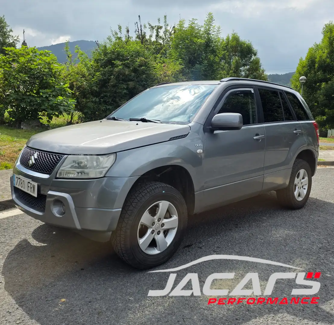 Suzuki Grand Vitara 1.9DDiS JLX Gris - 1