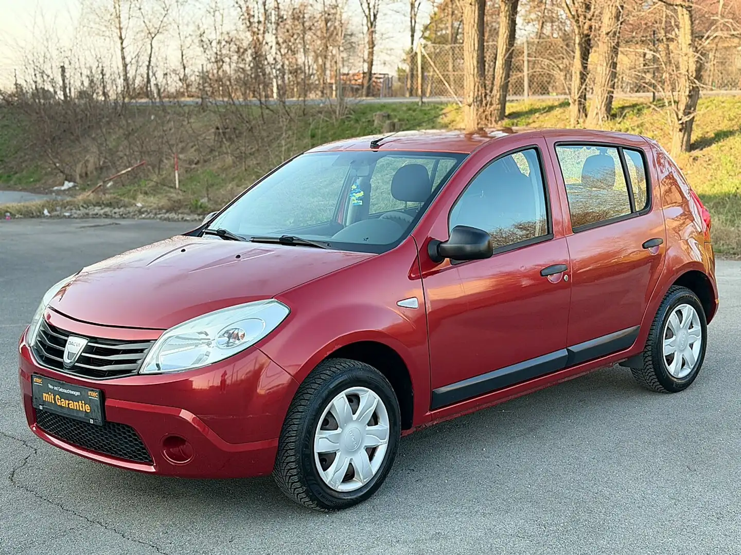 Dacia Sandero 1,2 16V 1.Besitz Rot - 2