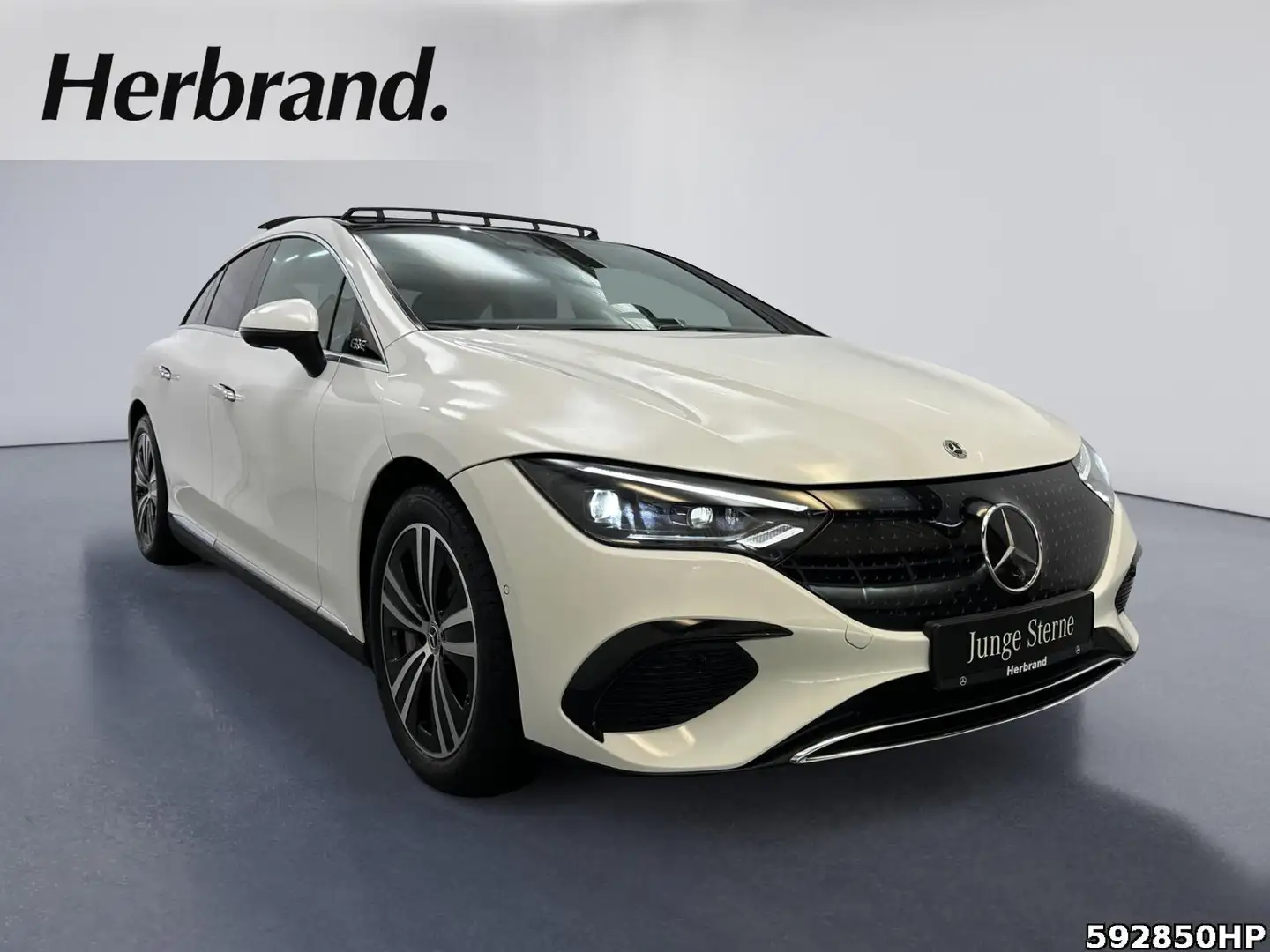 Mercedes-Benz EQE 300 Edition Electric Art Pano DIGITAL LIGHT Weiß - 2