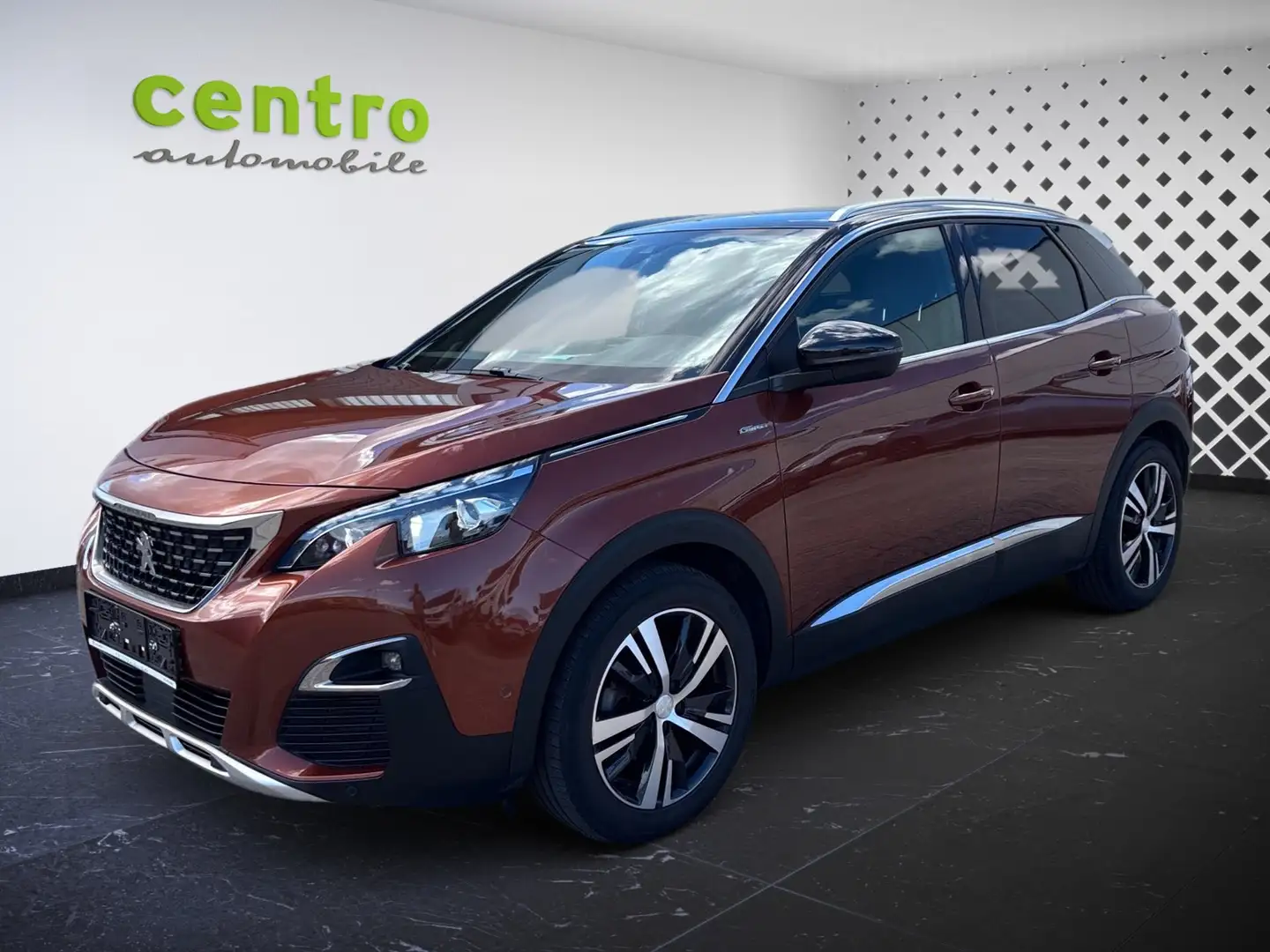 Peugeot 3008 GT-Line 130 1,5 Diesel 8x bereift + AHV Braun - 2