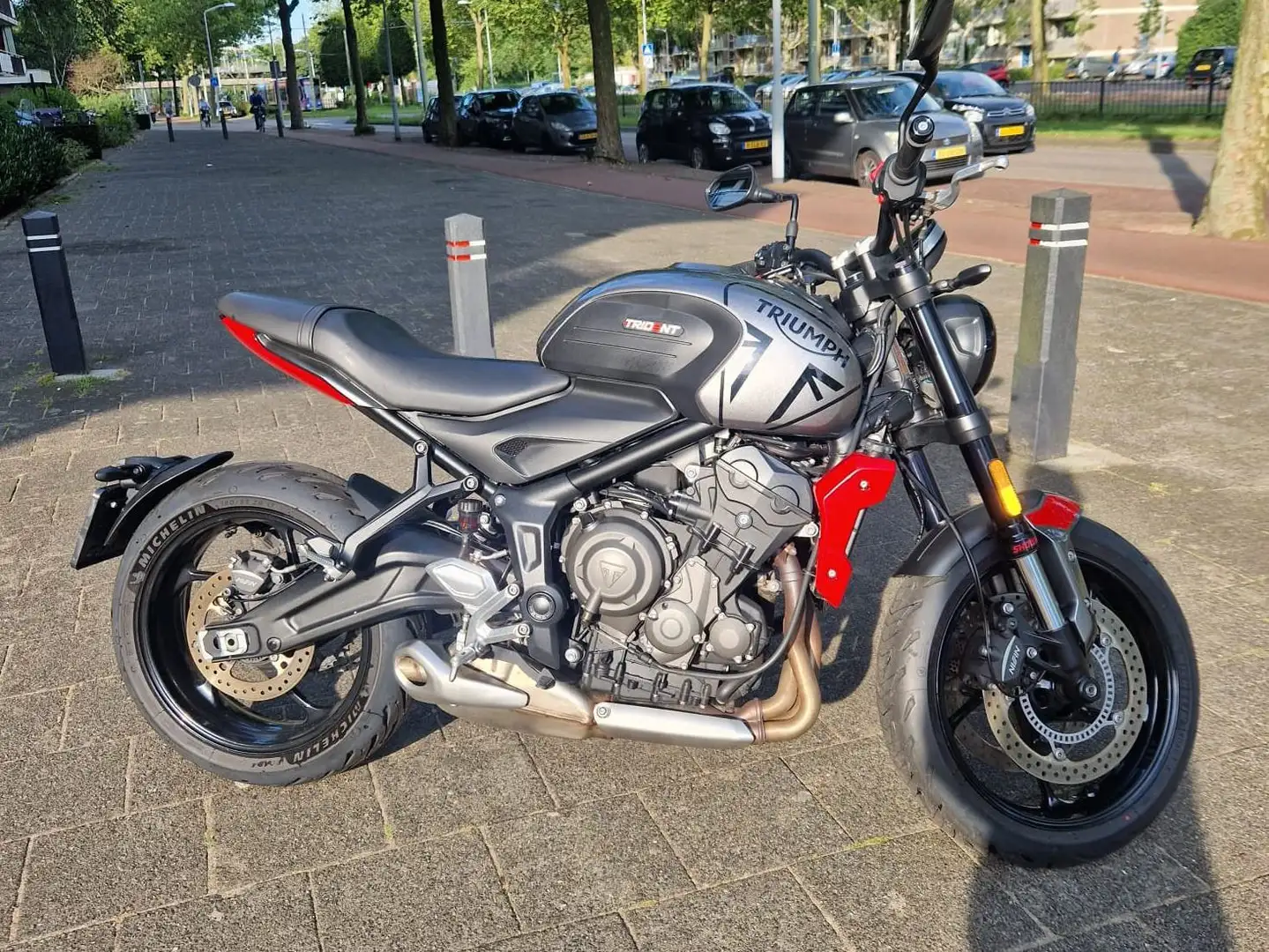 Triumph Trident 660 Negru - 2