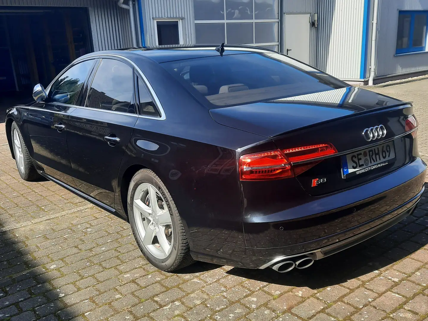 Audi S8 A8 plus Schwarz - 2