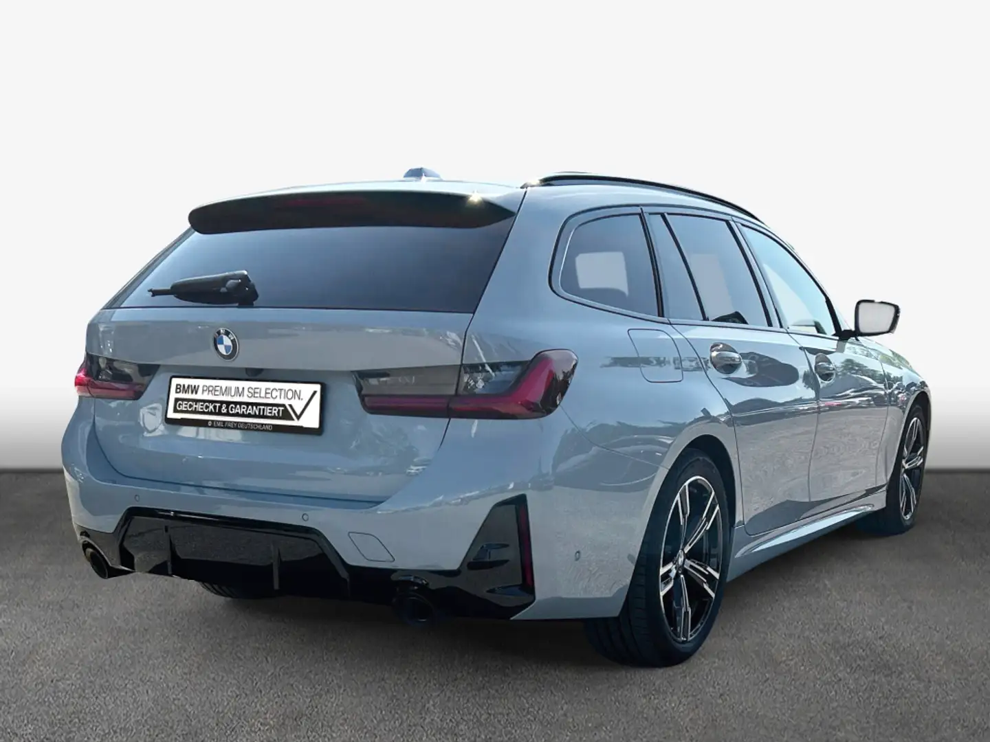 BMW 320 i Touring Aut. *SHZ*Navi*Sportpaket* Grijs - 2