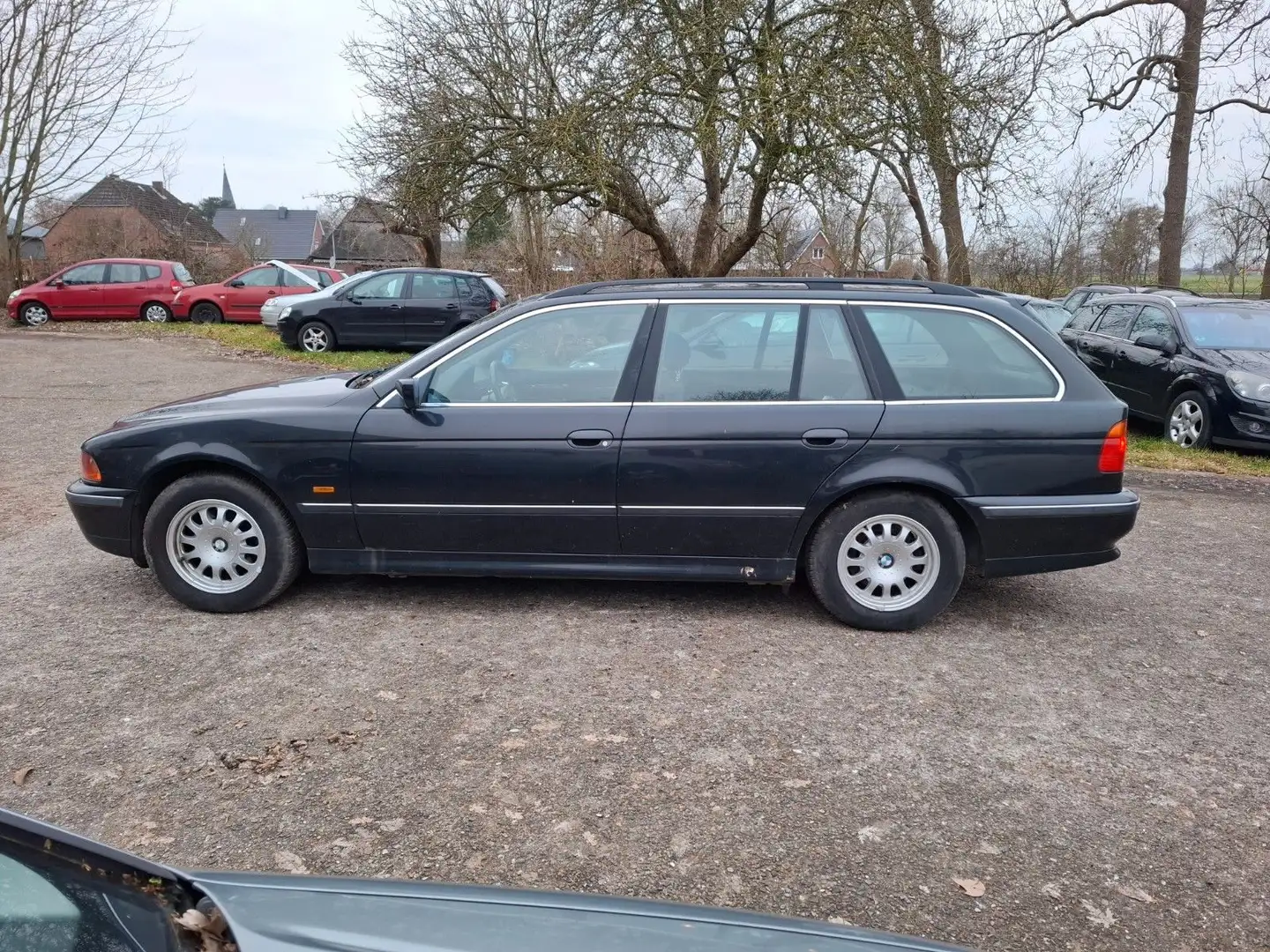 BMW 520 i A Touring,Schiebed,Std-hzg, Klima,no TÜV Negru - 2