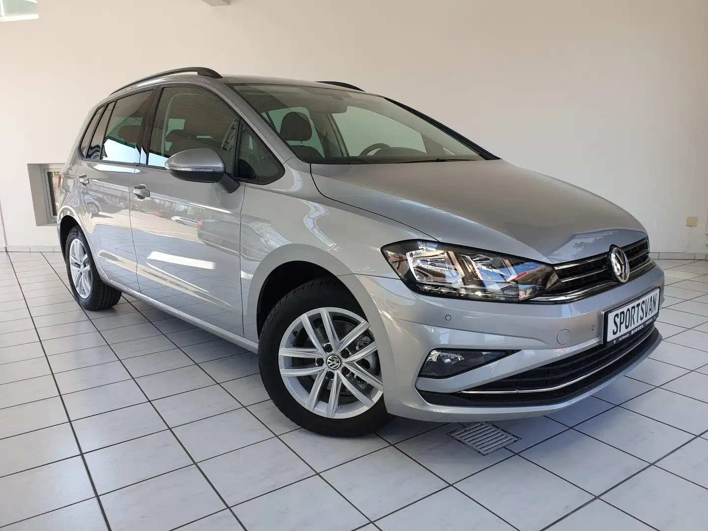 Volkswagen Golf Sportsvan 1.5 TSI, AHK ARTVELOURS ACC NAVI ERGO Argent - 2