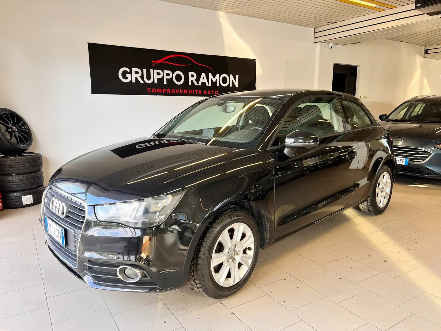 Audi A1 A1 1.2 tfsi Attraction c/clima - 1
