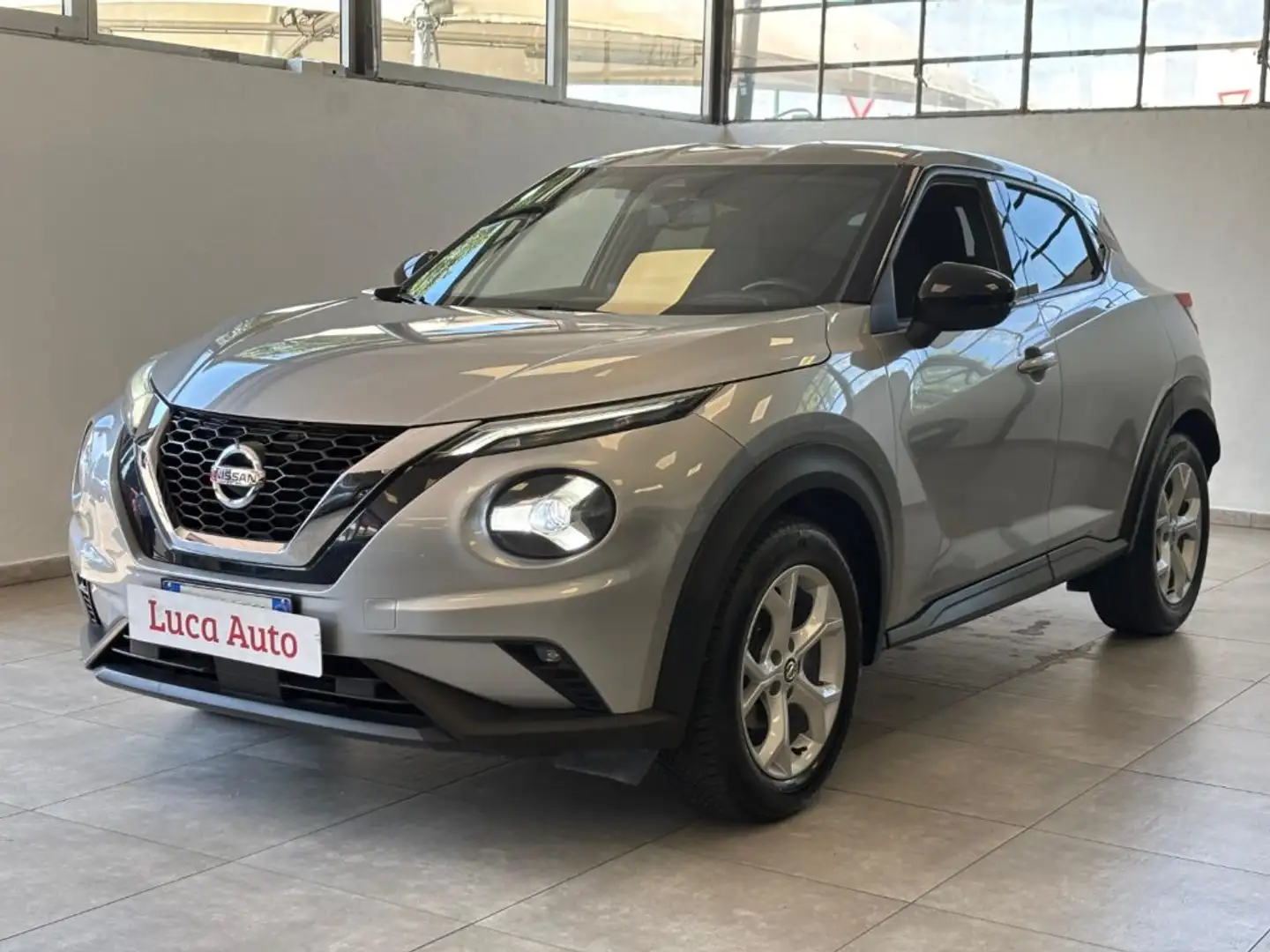 Nissan Juke 1.0 DIG-T 114CV *UNICO PROP.*TELECAMERA* Grigio - 1
