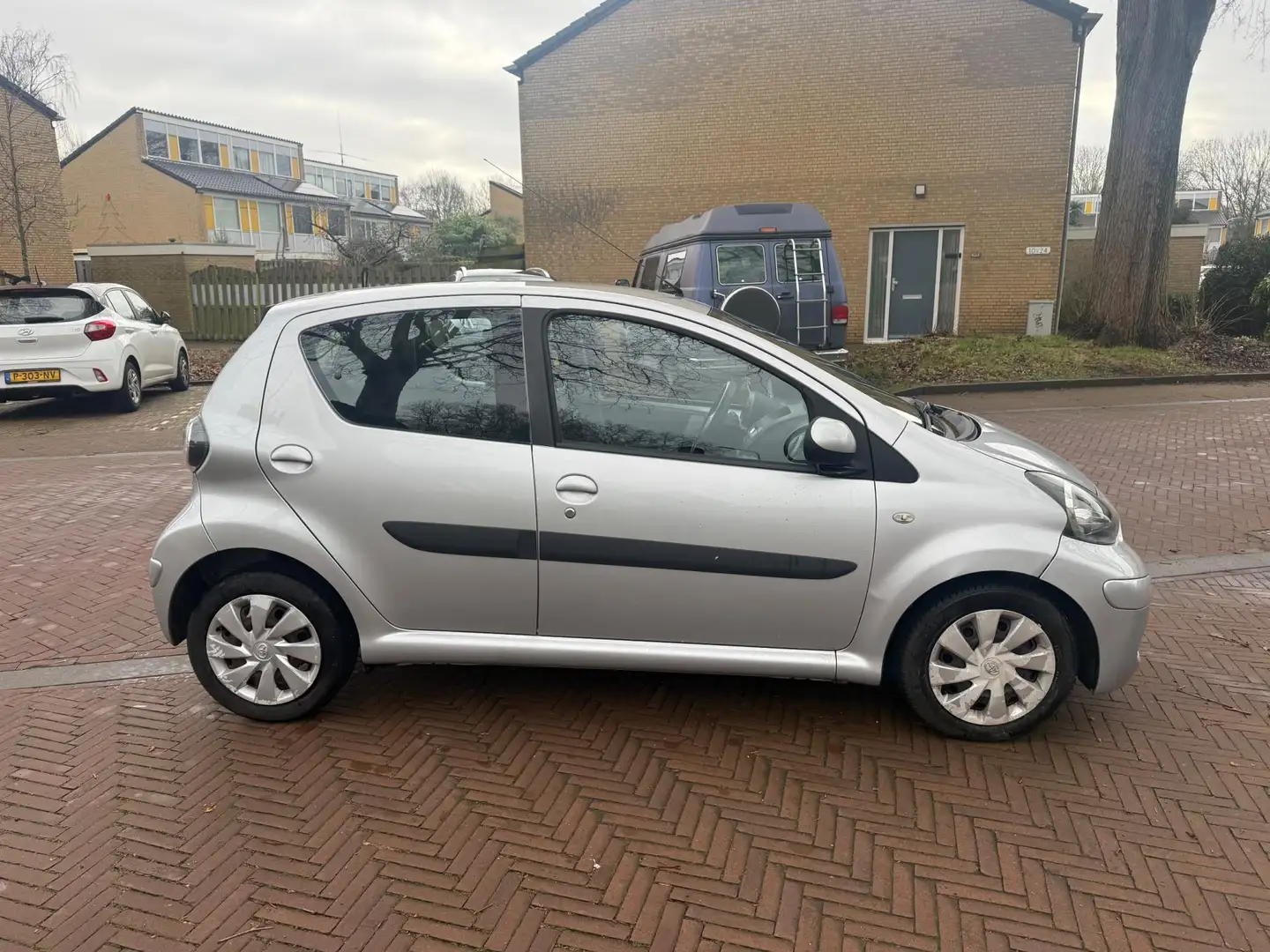 Toyota Aygo AUTOMAAT / Airco / 114.000 NAP / Leuke auto Grau - 2