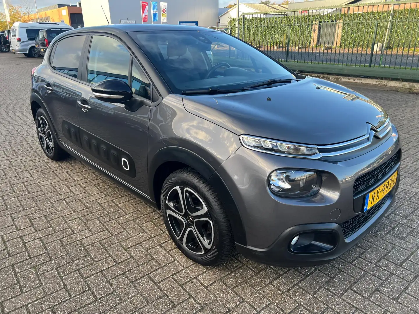 Citroen C3 1.2 PureTech Feel Edition Gris - 2