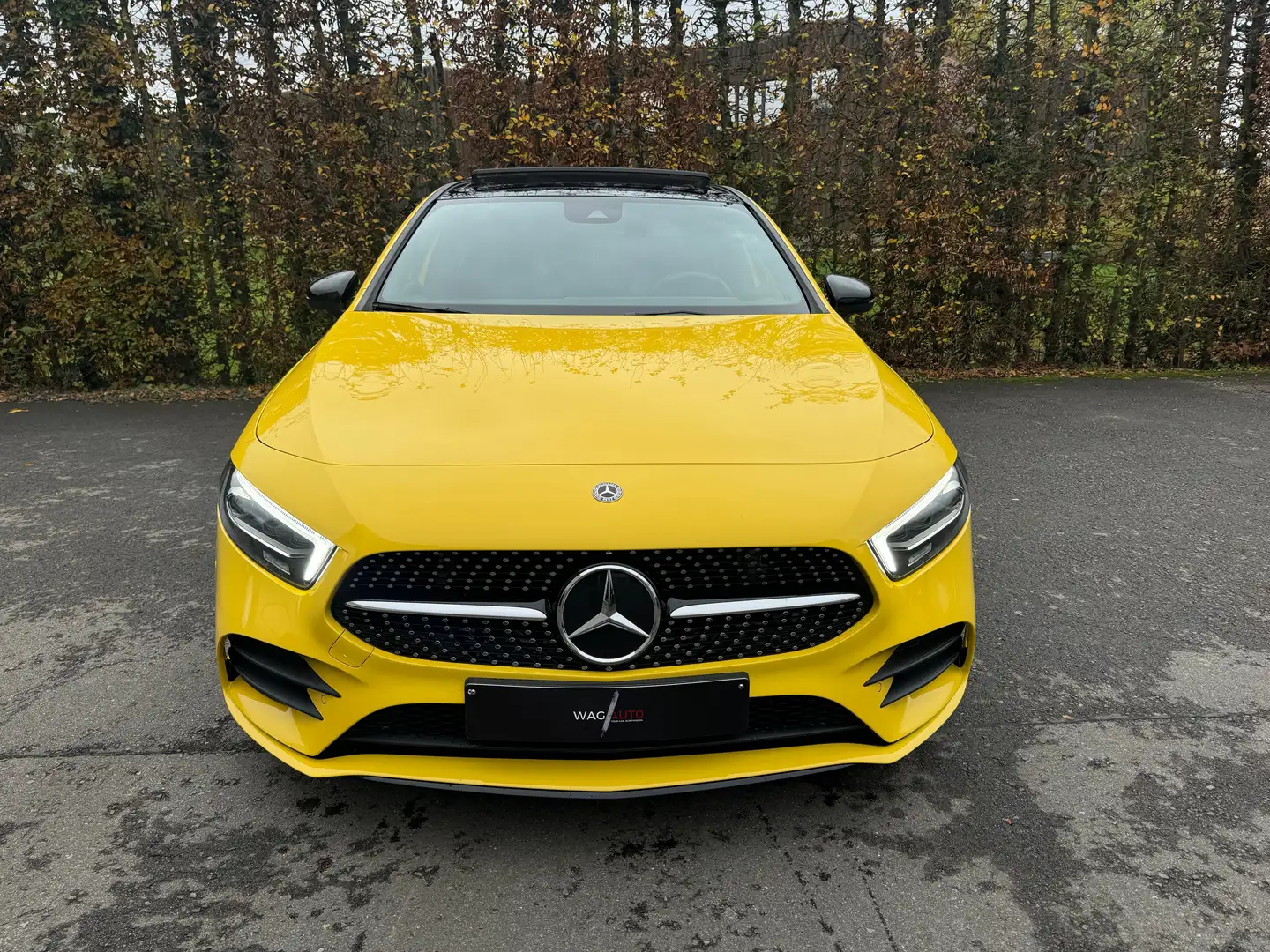 Mercedes-Benz A 200 PACK AMG / PANO / / CAM / Amarillo - 2
