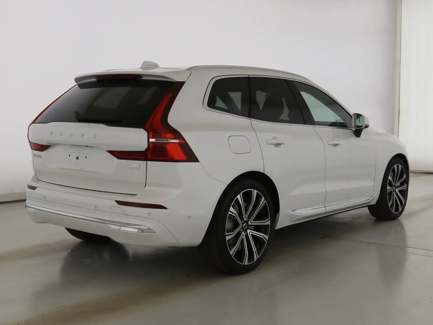 Volvo XC60 T8 Recharge AWD Plus Bright 21"+LUFTFAHRWER Biały - 2