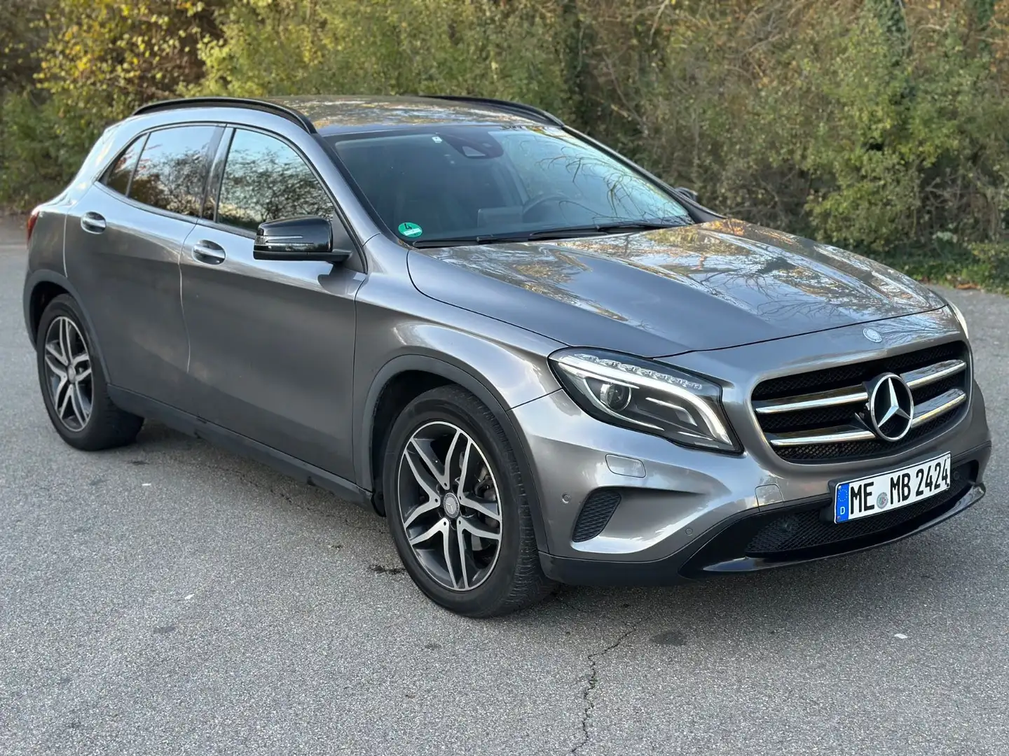 Mercedes-Benz GLA 220 d Score -2.Hand -Euro6 -Autom. -Xenon Grau - 1