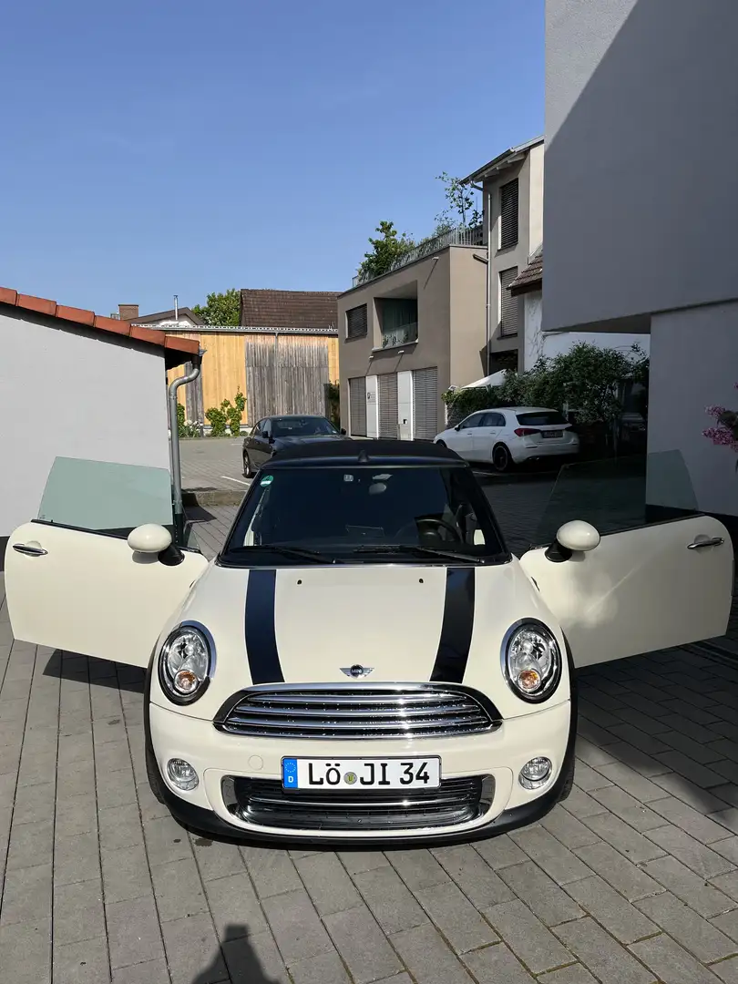 MINI Cooper Cabrio Beige - 2