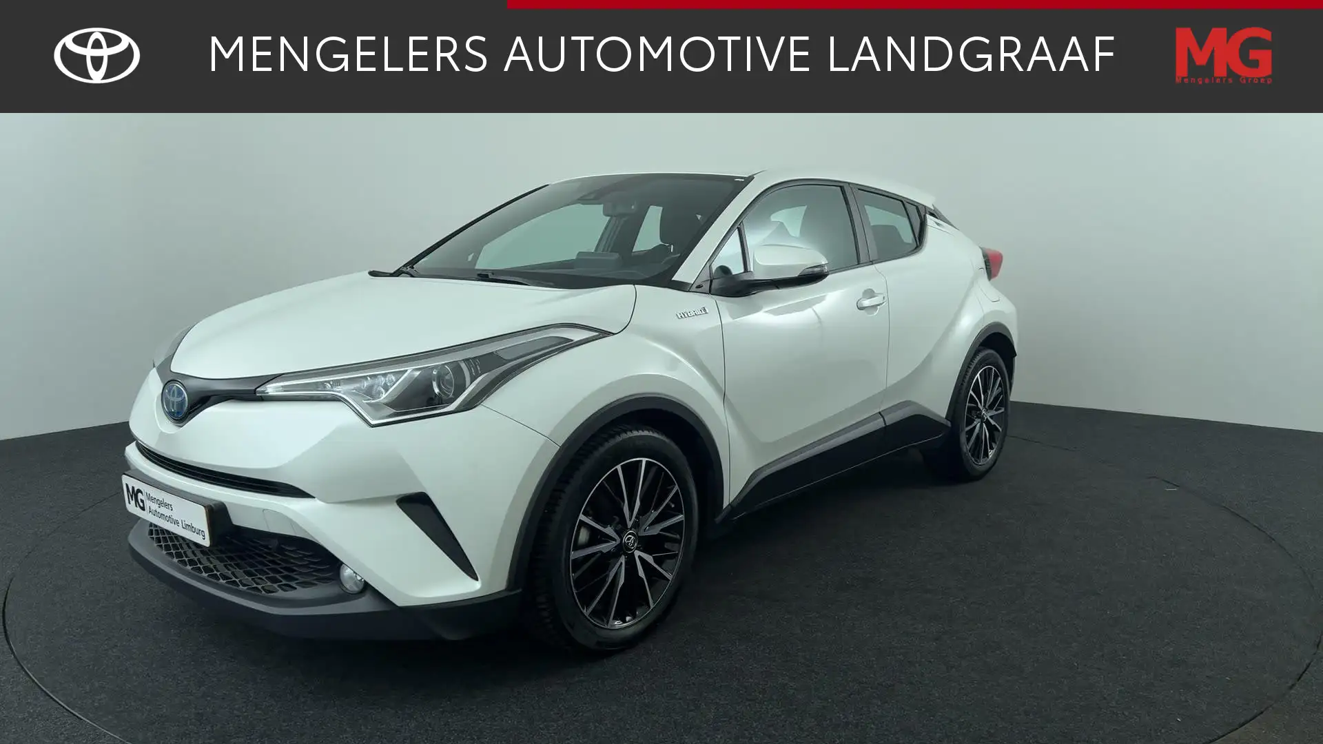 Toyota C-HR 1.8 Hybrid Active trekhaak / navigatie Wit - 1