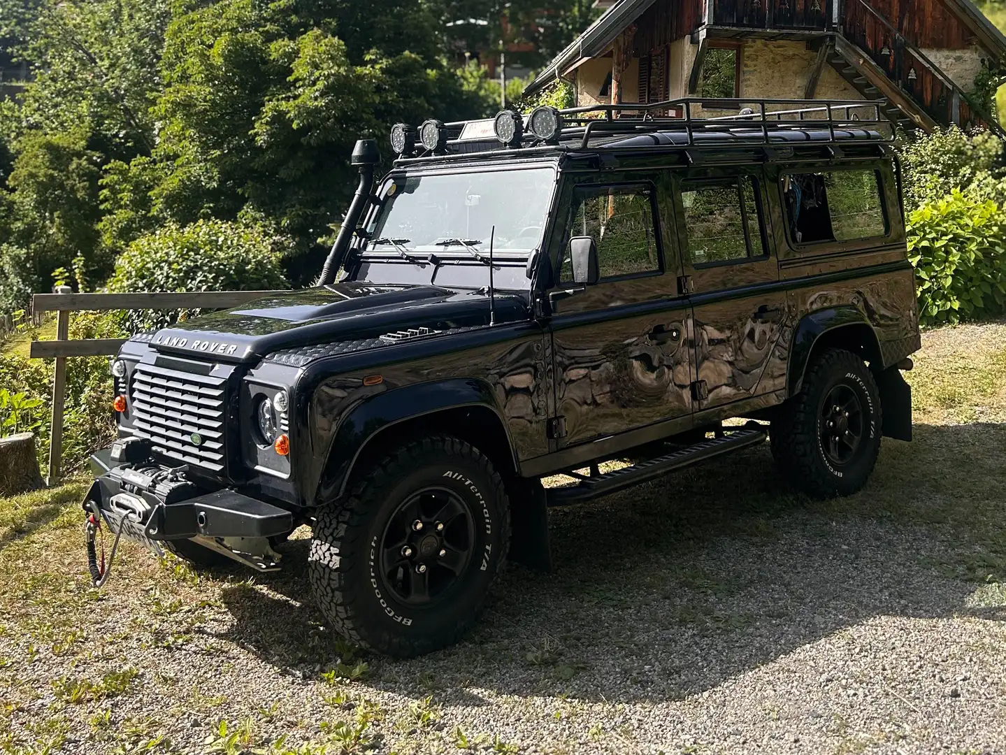 Land Rover Defender Defender 110 Station Wagon S Černá - 1