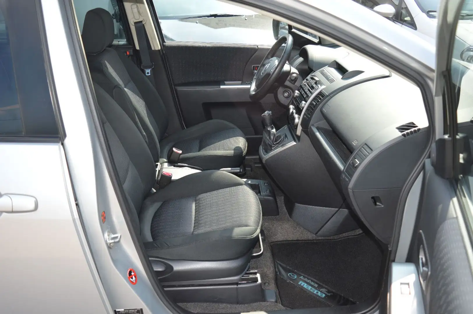 Mazda 5 Lim. 2.0 Active **7-Sitzer** Silber - 2