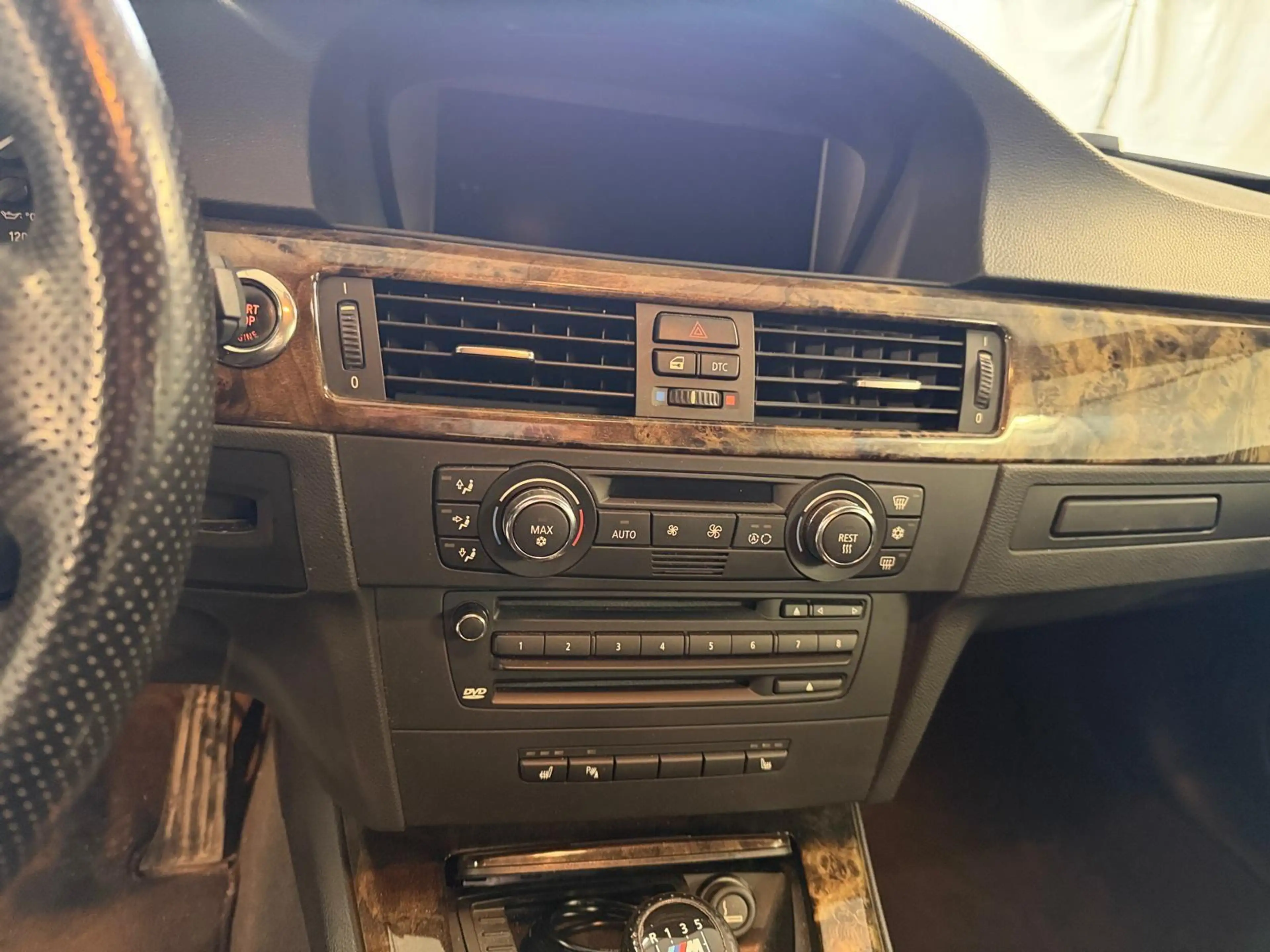 BMW 325 i Coupe M Sport XENON+/SHADOW/2xPDC/KEYLESS — photo 6
