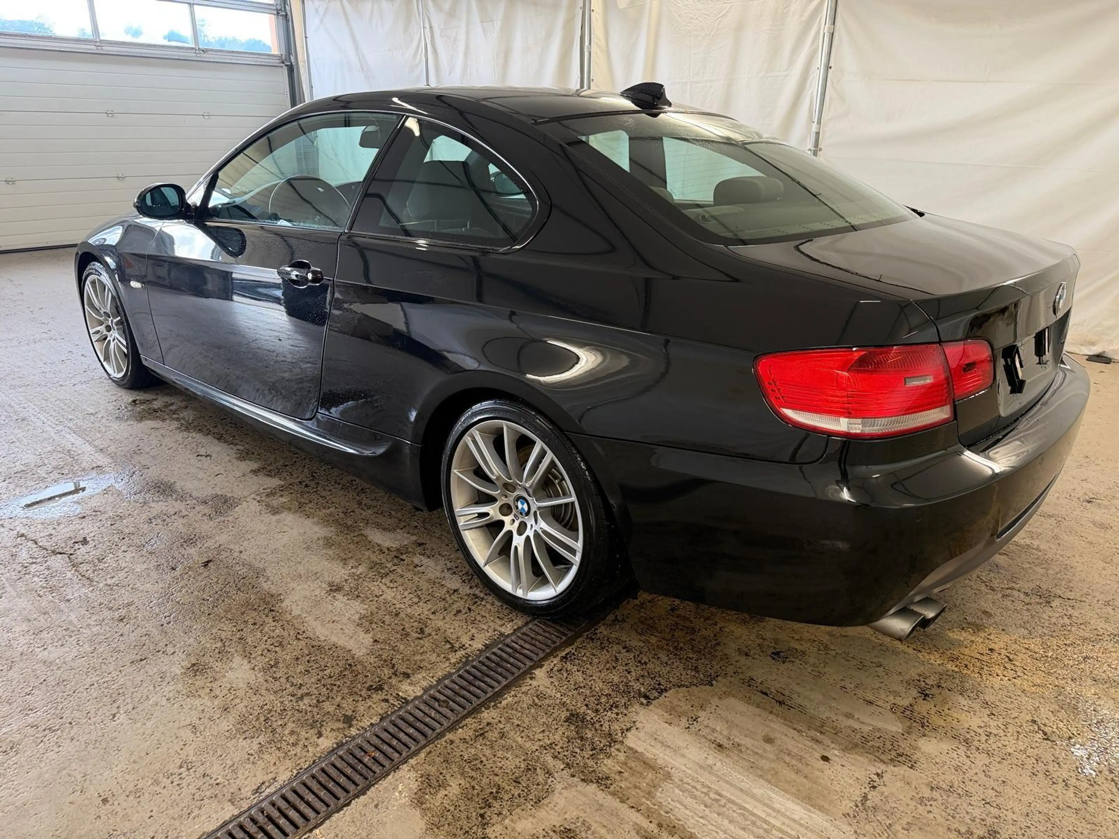 BMW 325 i Coupe M Sport XENON+/SHADOW/2xPDC/KEYLESS — photo 3