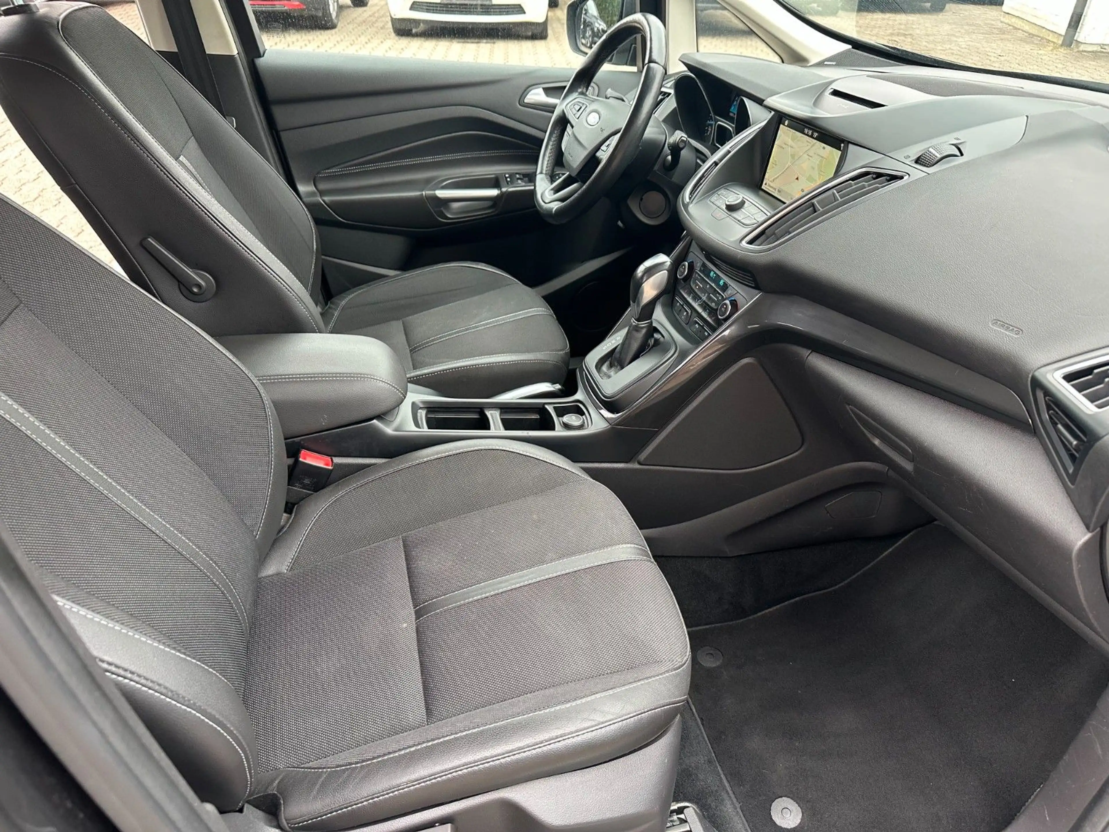 Ford Grand C-Max Autom. 134kw*Kamera*Teilleder*Navi — photo 14