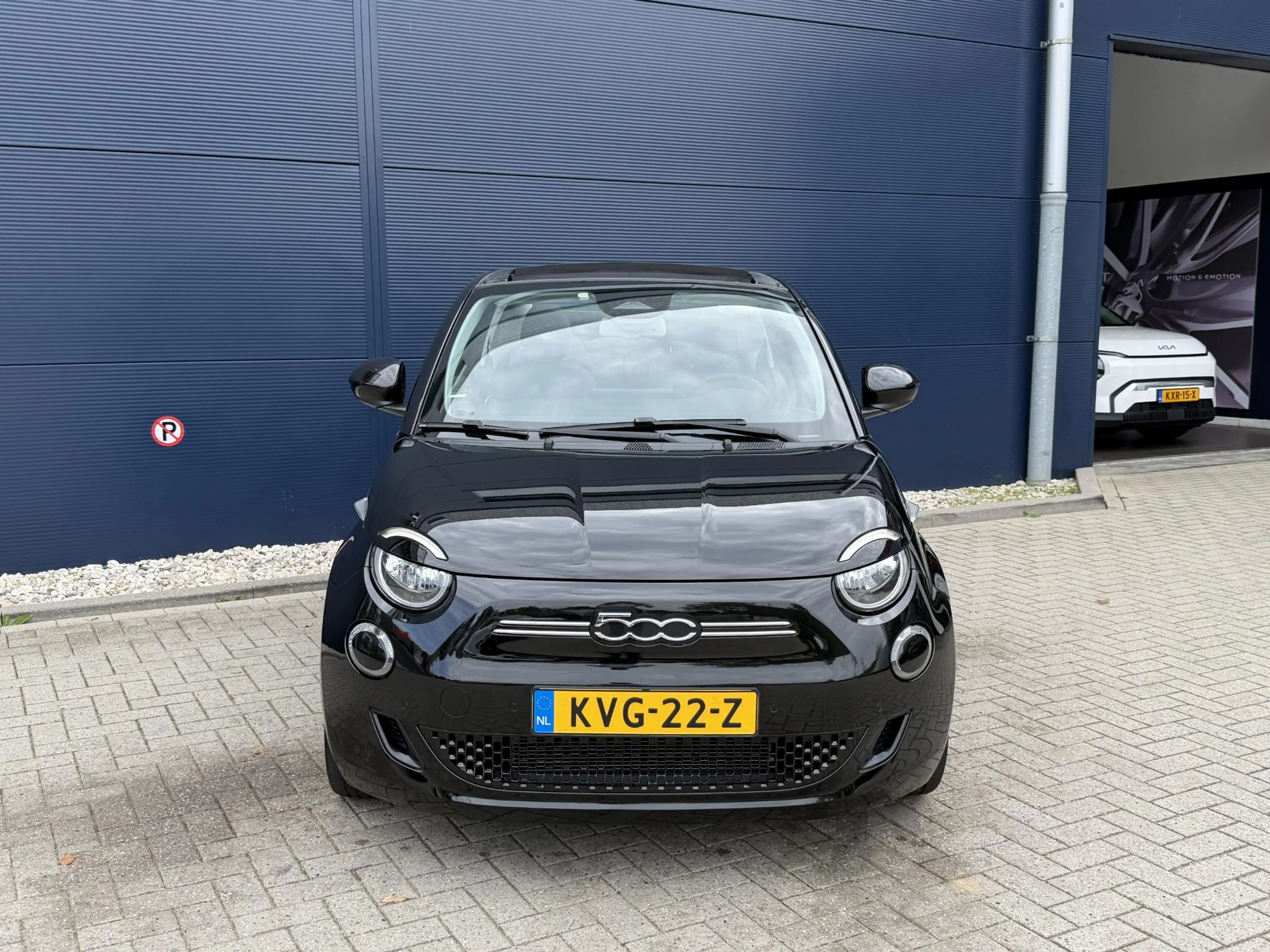 Fiat 500C La Prima 42 kWh SOH 95,8% | Navigatie | Apple Carp — photo 2
