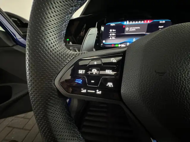 Volkswagen Golf view 15