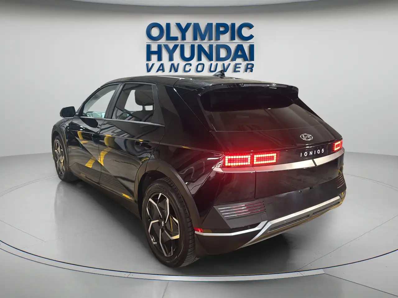 Hyundai IONIQ 5 снимка Hyundai IONIQ 5