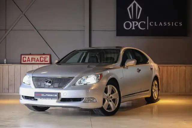 Lexus LS 460 President