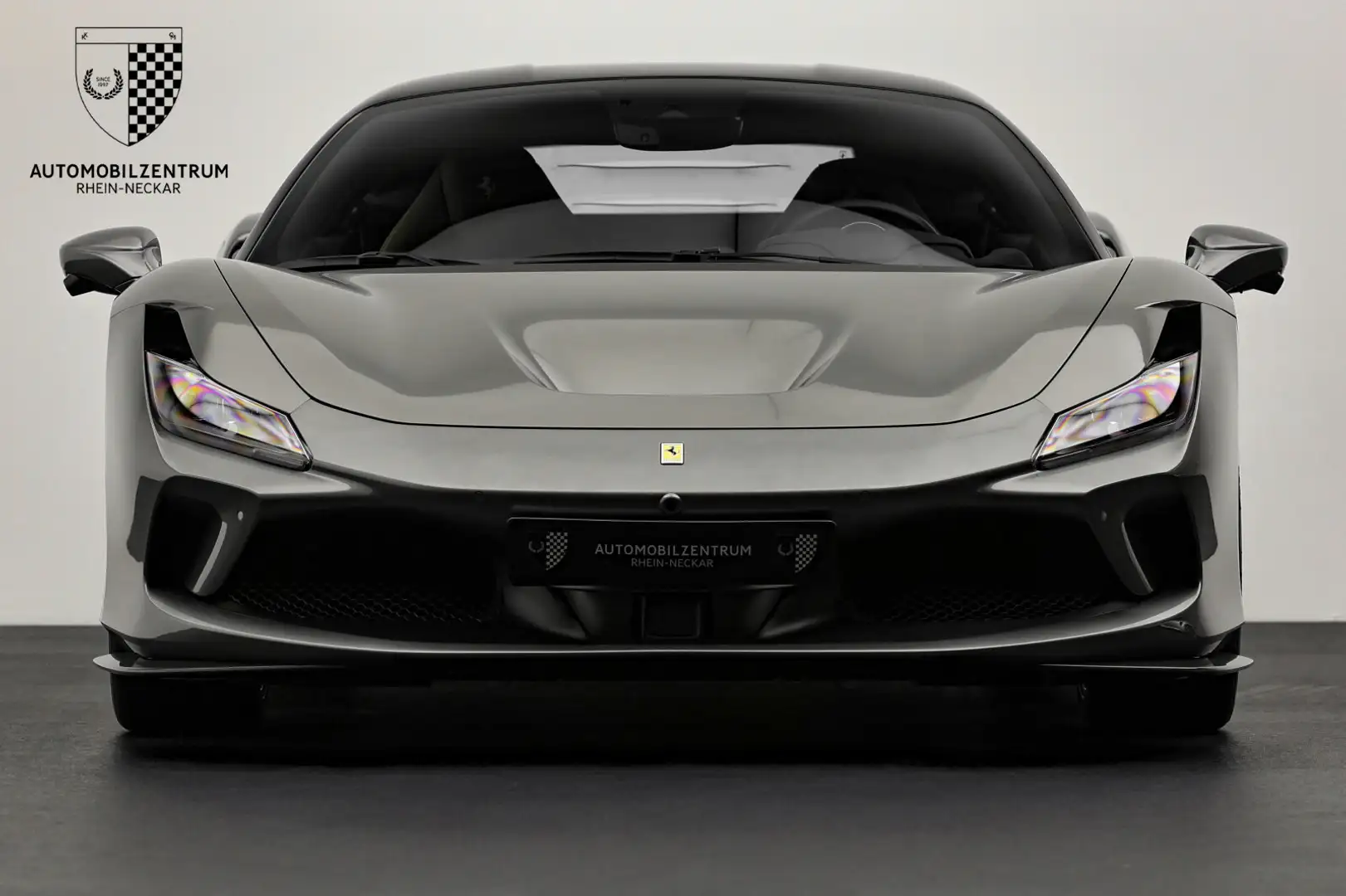 Ferrari F8 Tributo F8 Tributo FullCarbon/TwoTone/Lift/360Kam/ADAS Grau - 2