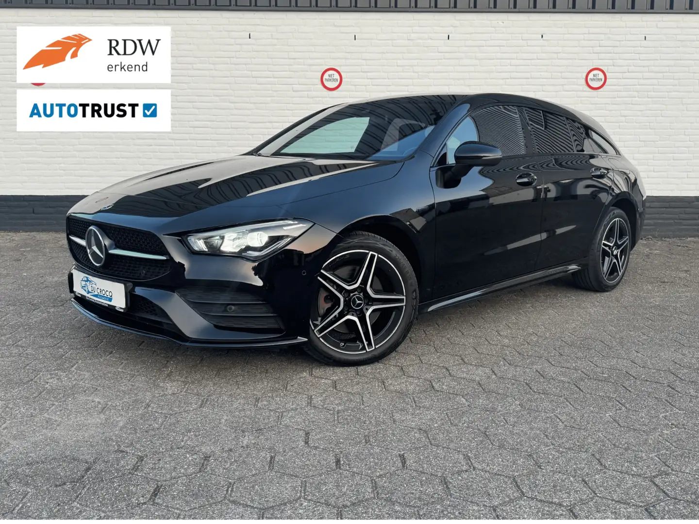 Mercedes-Benz CLA 250 Shooting Brake 250e AMG-line TOPSTAAT! Noir - 1