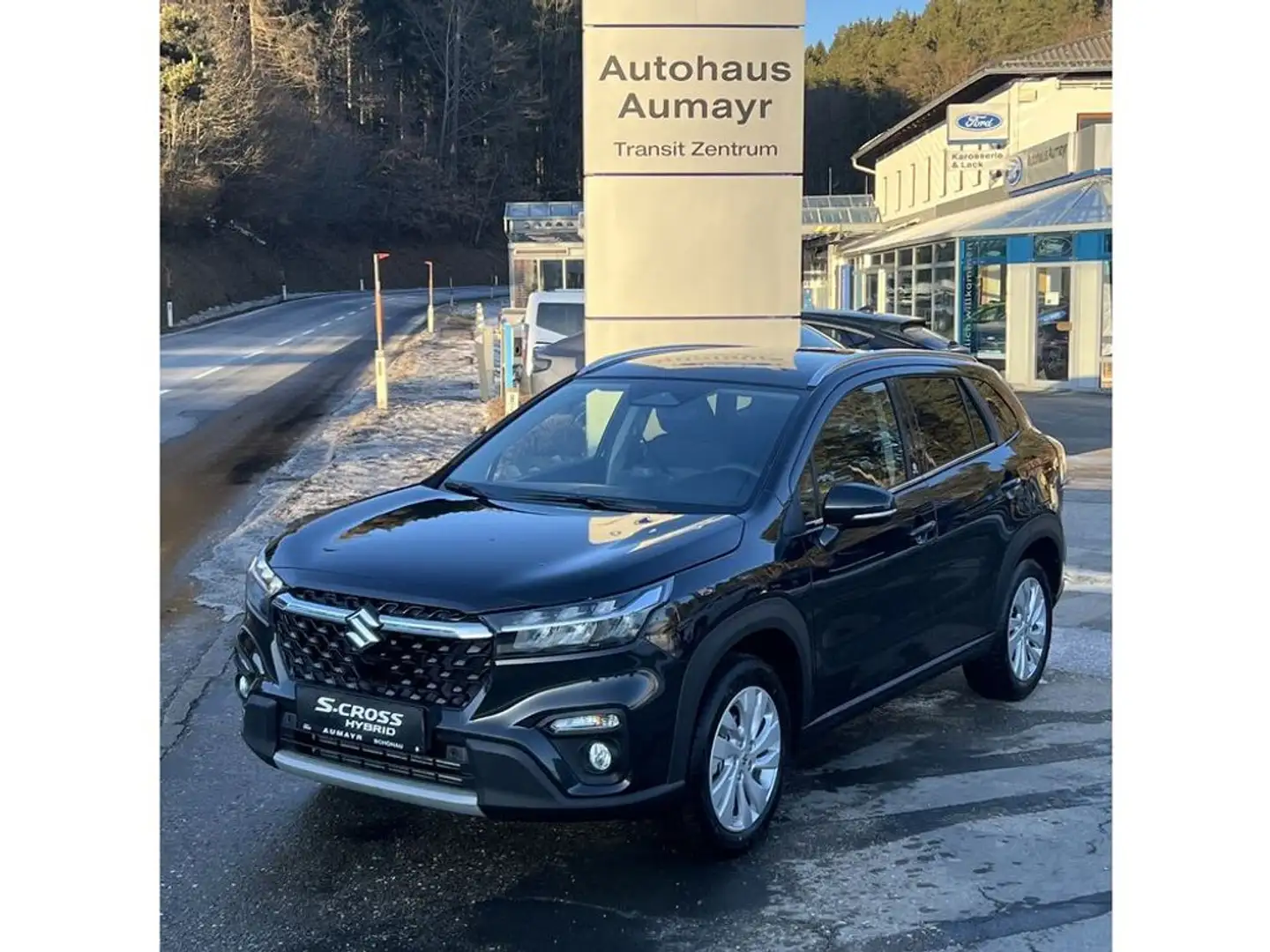 Suzuki S-Cross Allradantrieb shine Snowfox 5 J Garantie Schwarz - 1