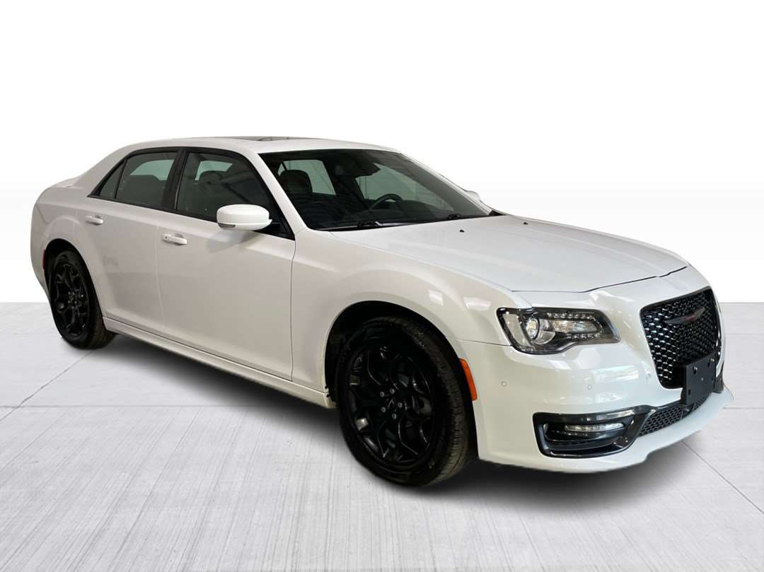 2023 Chrysler 300 S AWD Mags Cuir Toit Sièges Chauffants Caméra