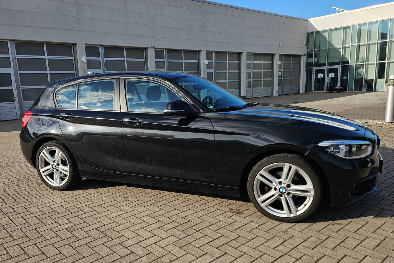 BMW 120