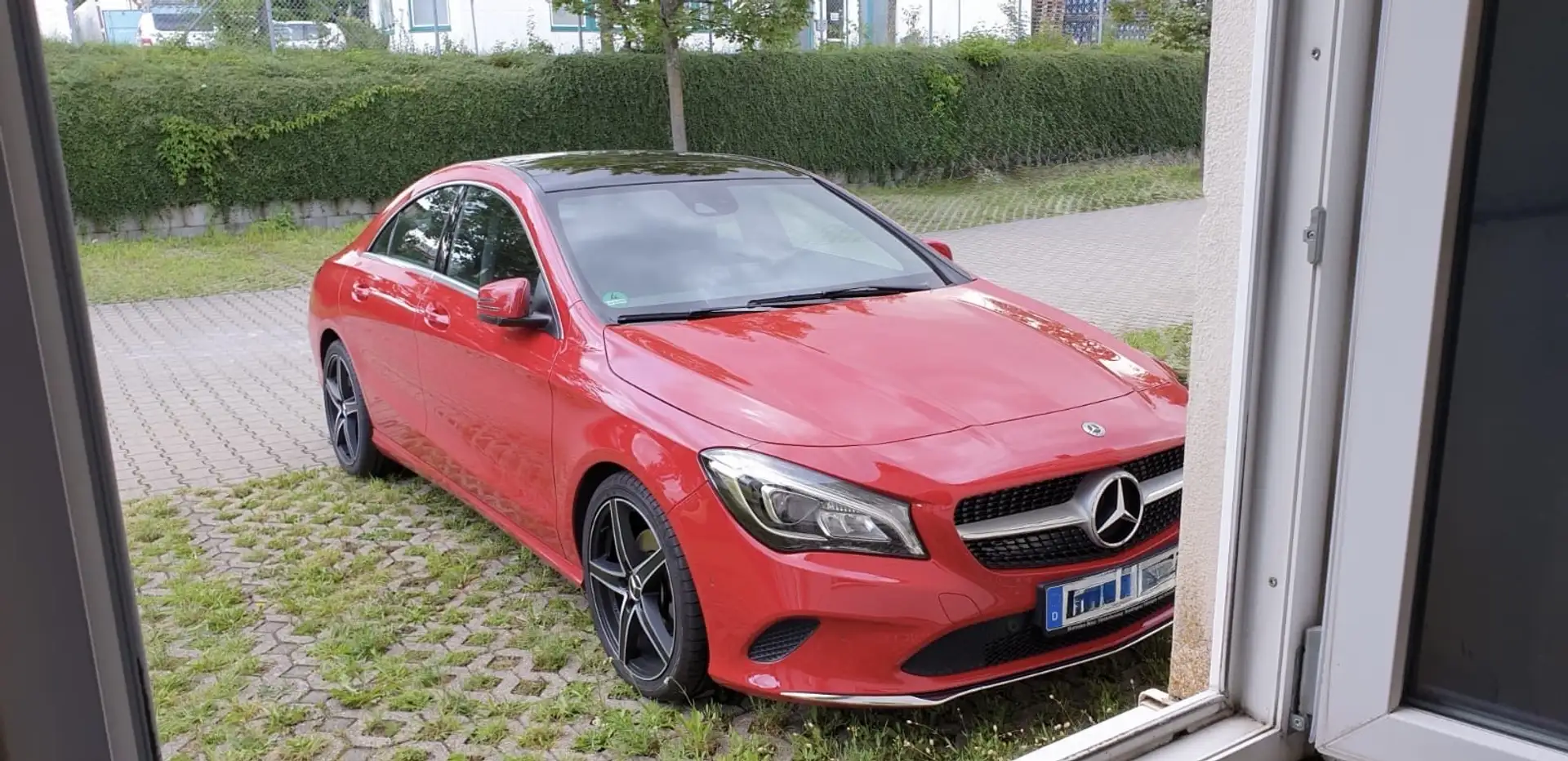 Mercedes-Benz CLA 180 Cp. Urban Rosso - 2