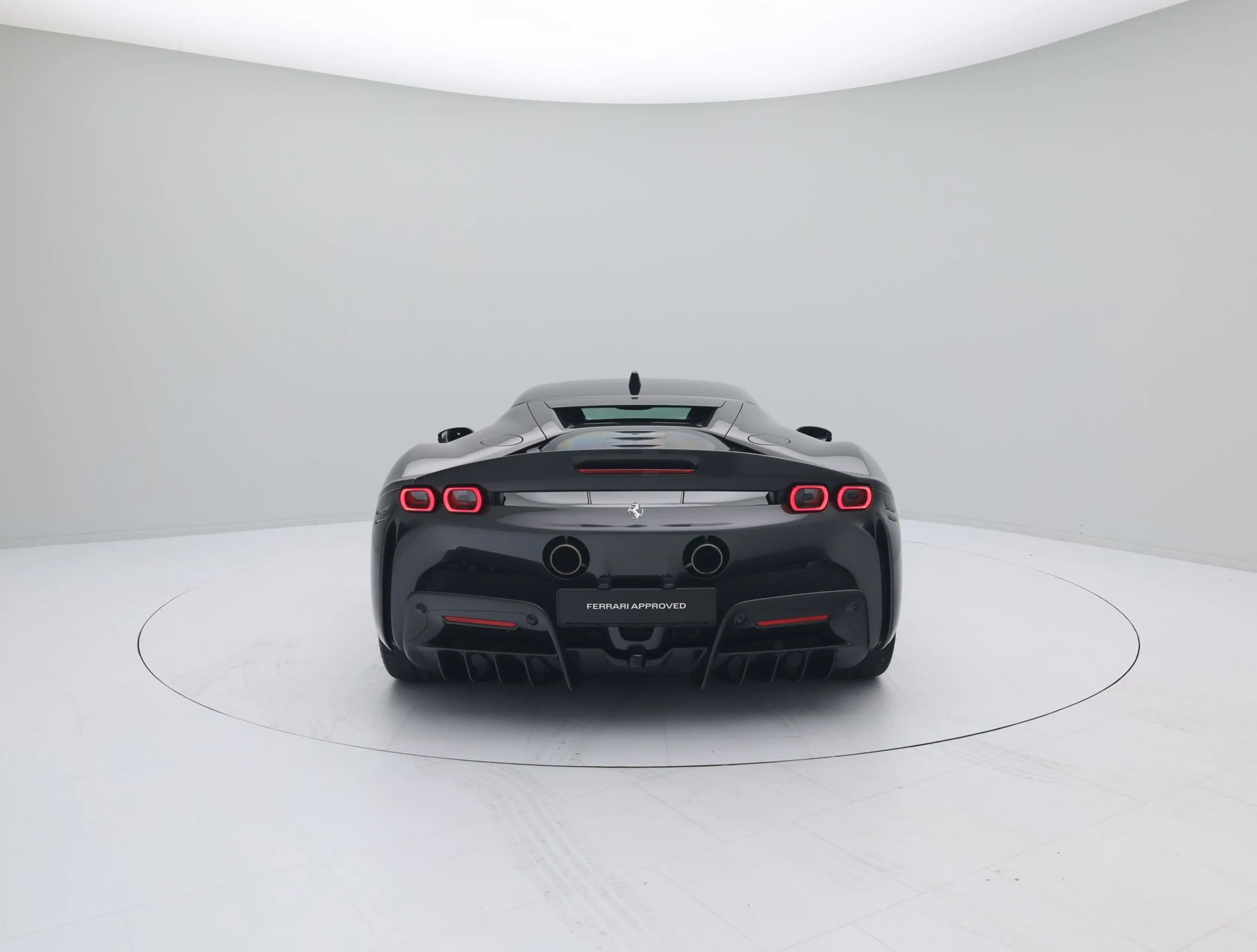 Ferrari SF90 Stradale - FERRARI HAMBURG — photo 8