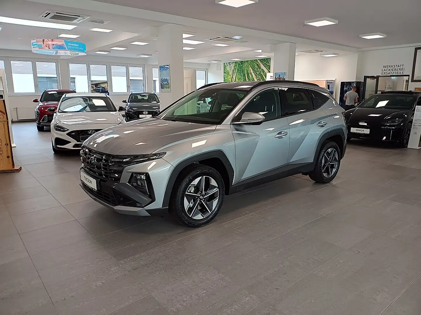 Hyundai TUCSON Tucson 1,6 T-GDI 2WD GO! *LED*Navi*RFK*SHZ* Silber - 2