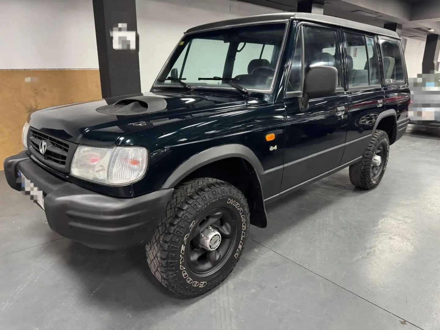 Galloper Exceed Largo 2.5 Tdi Confort Grün - 1