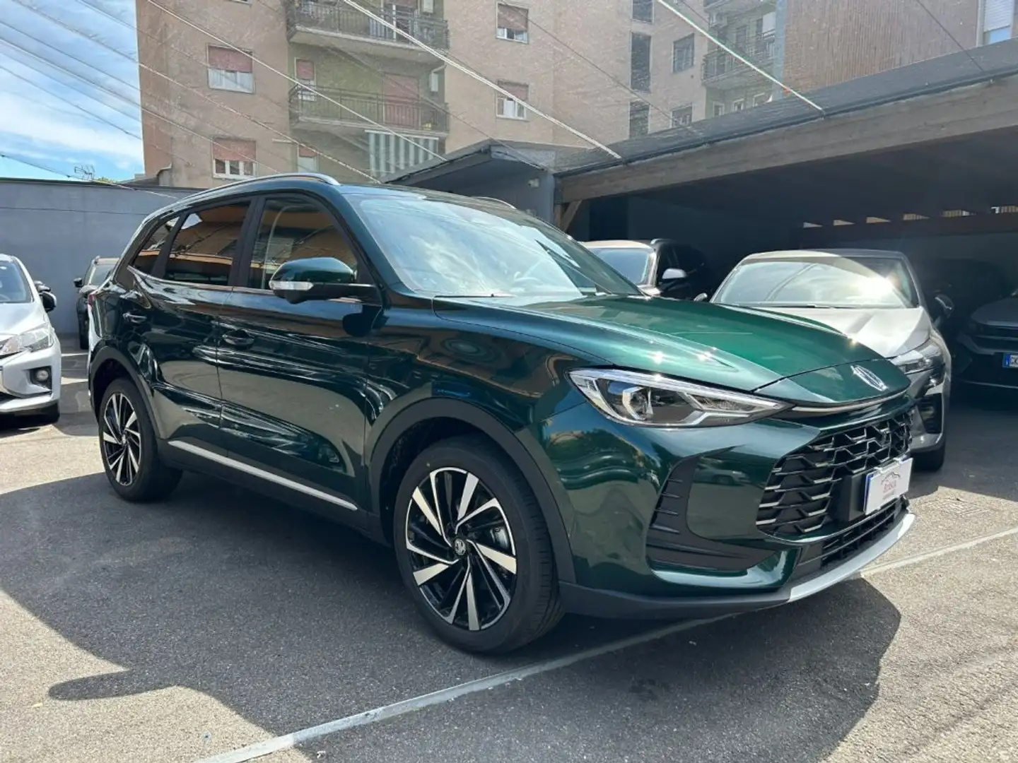 MG ZS Hybrid+ Luxury 195CV *PREZZO PROMO* Verde - 2