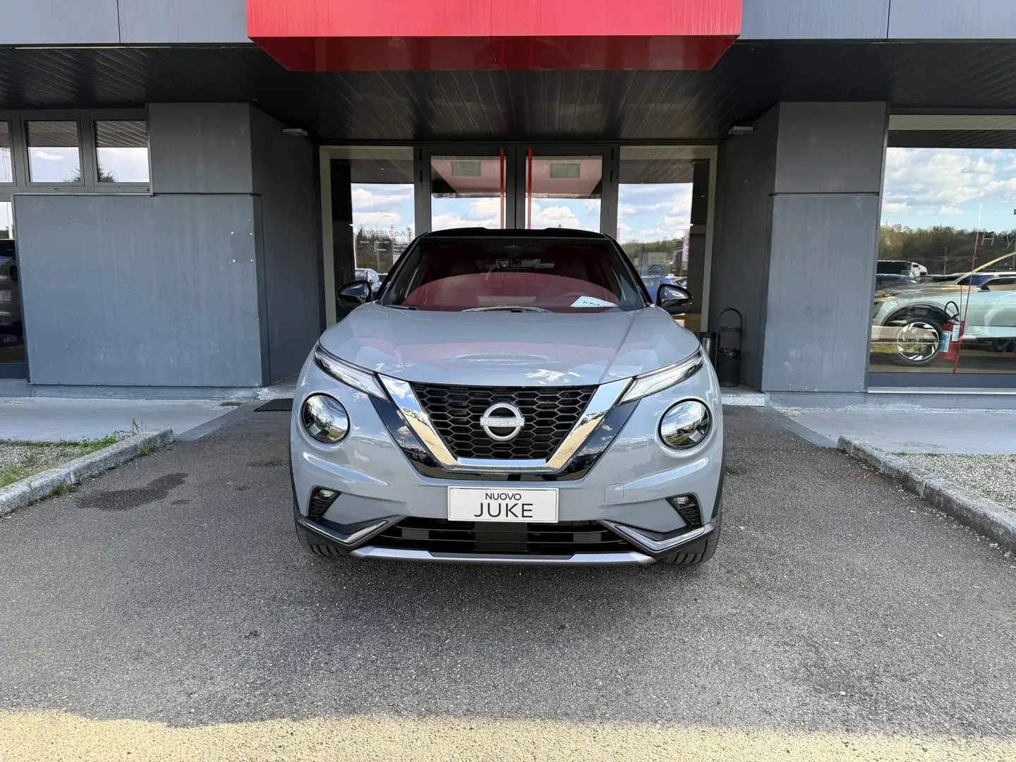 Nissan Juke 1.0 dig-t N-Sport 114cv - GY634 Grijs - 2