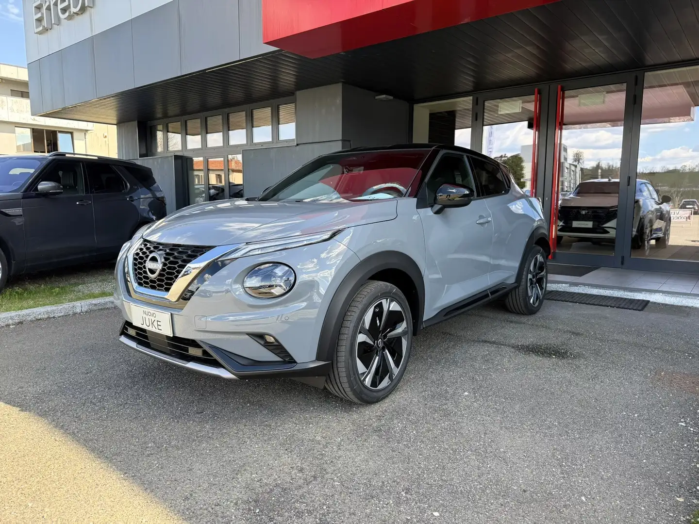 Nissan Juke 1.0 dig-t N-Sport 114cv - GY634 Grijs - 1